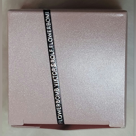 NIB Viktor & Rolf Flowerbomb Eau De Parfum Mini / Trial Dabber Bottle 0.24fl oz - Picture 16 of 16